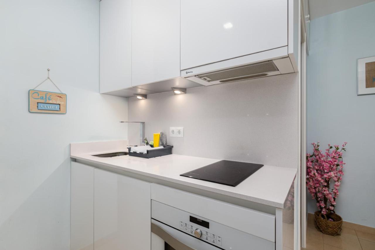Beach House Apartment, Playa Malagueta Málaga Eksteriør bilde