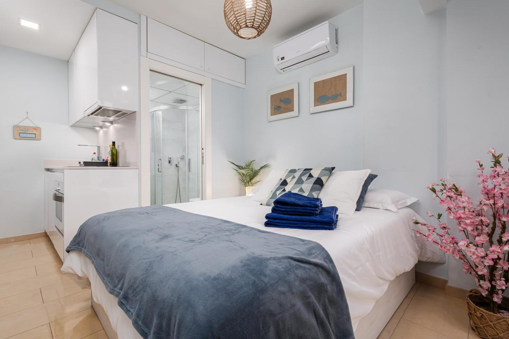 Beach House Apartment, Playa Malagueta Málaga Eksteriør bilde